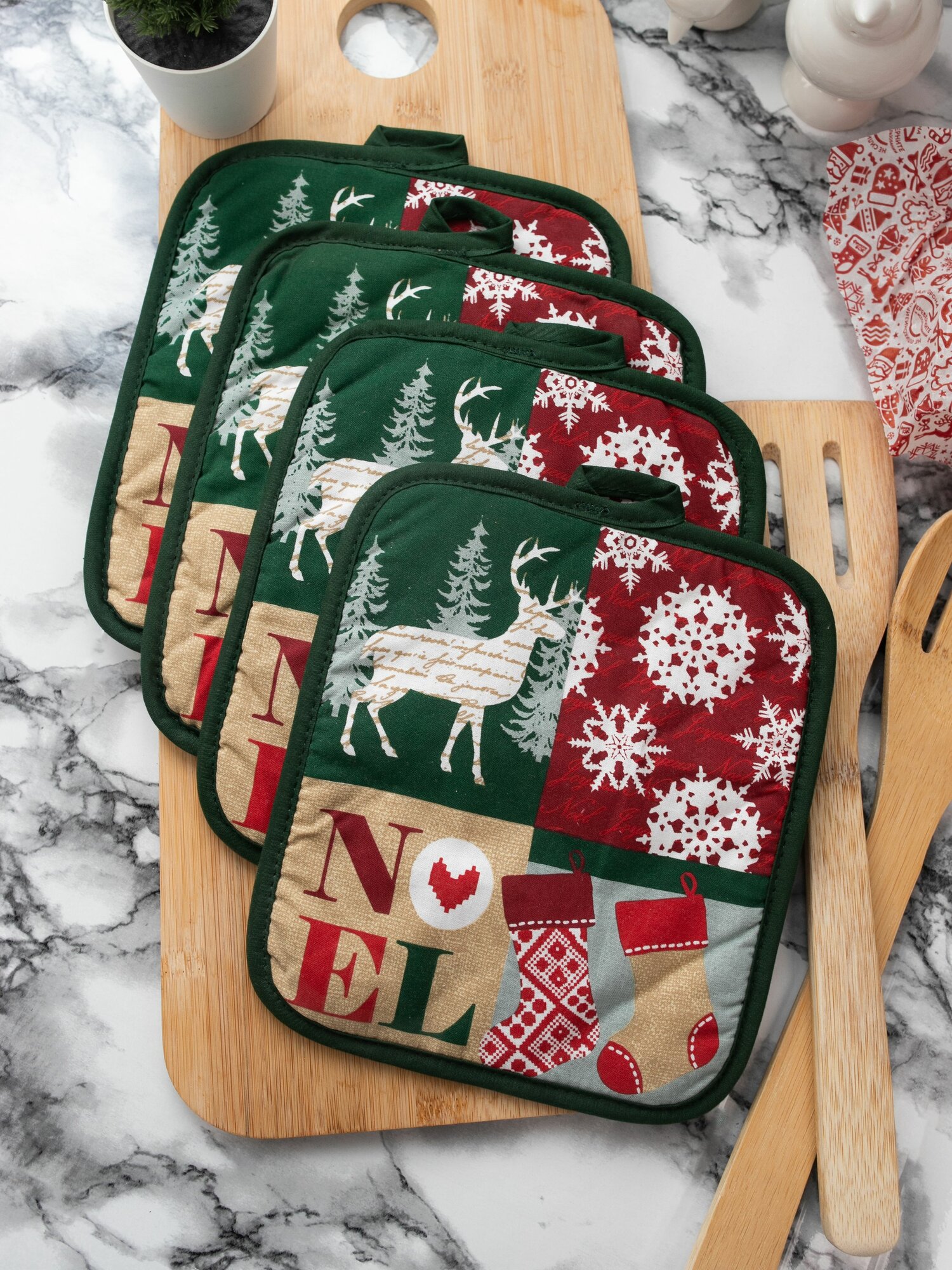 Набор кухонных прихваток Wellness  Новогодний   17x20 см  4шт  зеленый цвет