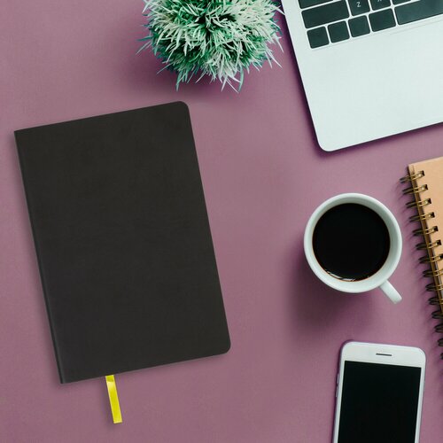 Блокнот А5 (148×218 мм), под кожу, 80 л, клетка, черный