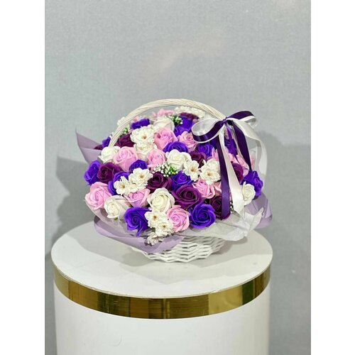 Искусственные цветы / Розы из мыла / Букет в корзине