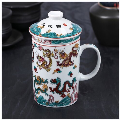 фото Кружка с крышкой и керамическим ситом "белый дракон" 300 мл, 12х8,3х14 см 222528 сима-ленд