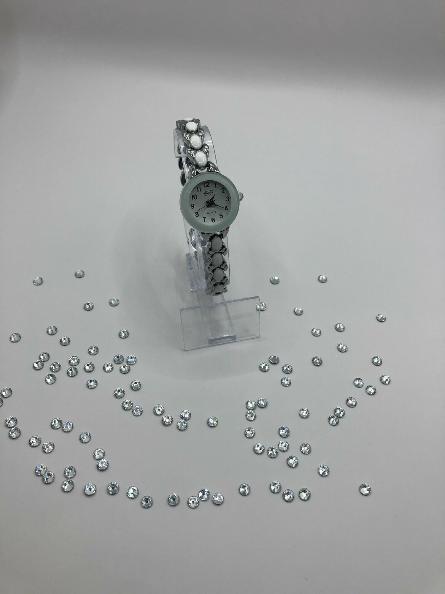 фото Женские кварцевые