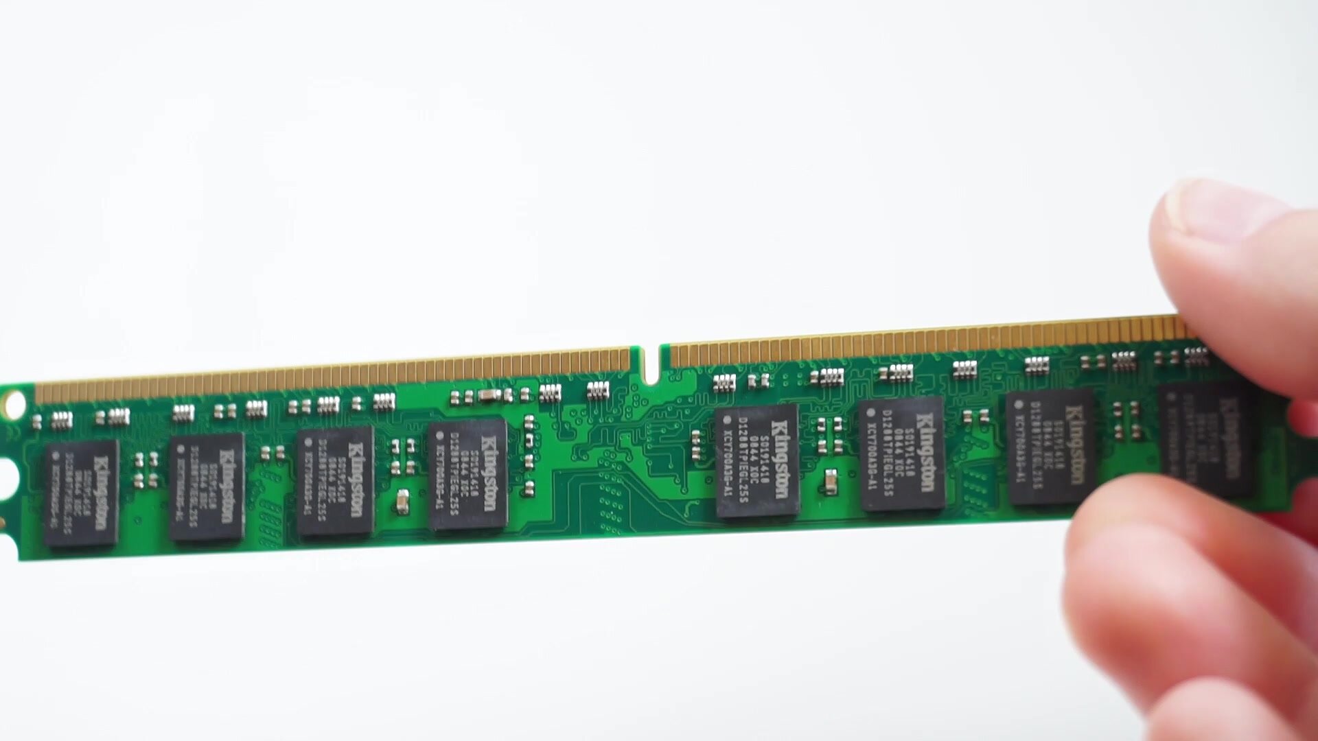 Модуль памяти Kingston DIMM DDR2, 2ГБ, 533МГц, PC2-4200, CL4 4-4-4-12 — фото 1