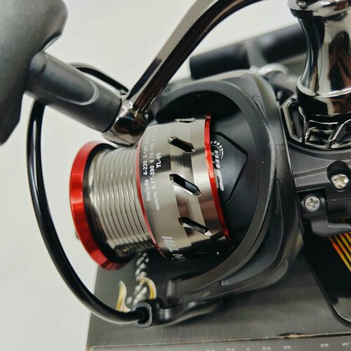 Изображение товара Катушка для рыбалки на спиннинг или фидер Yin Tai Falcon 3000 безынерционная, 9+1 подшипников, YL05