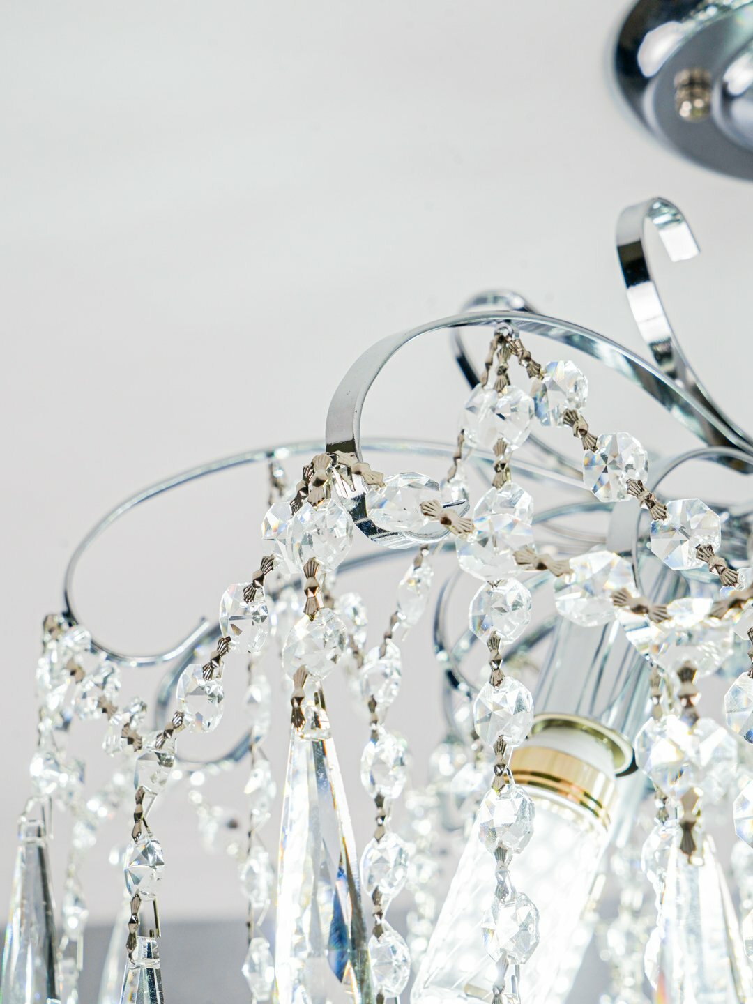 Люстра хрустальная, потолочная, 3 размера, 5 цветов, в спальню, гостиную, прихожую, кухню 3 плафона, Белый — фото 1