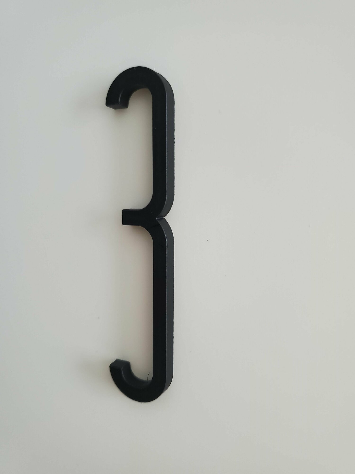Цифра на дверь "3" в скандинавском стиле, черный - фотография № 3