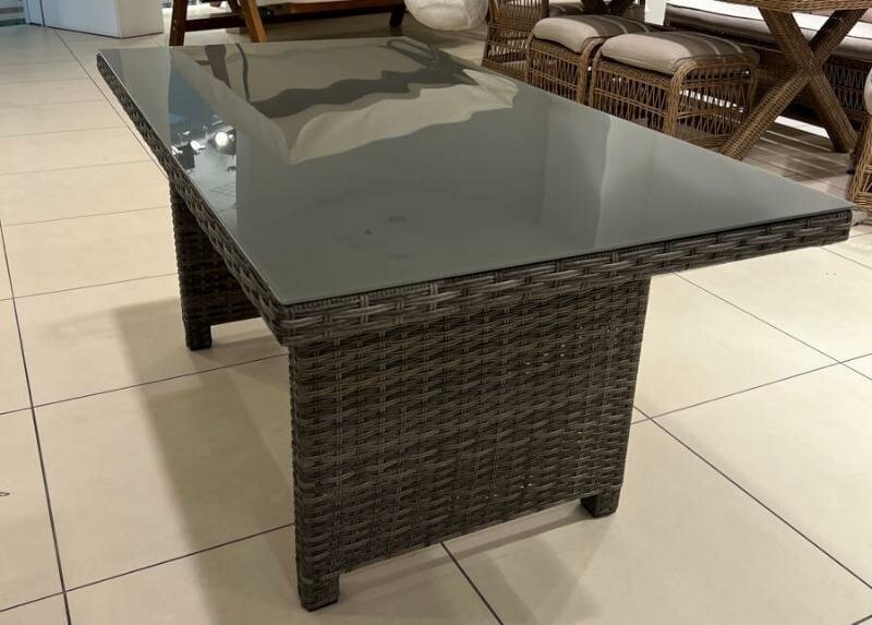 фото Обеденный стол ROYAL FAMILY FIONA Серо-коричневое плетение