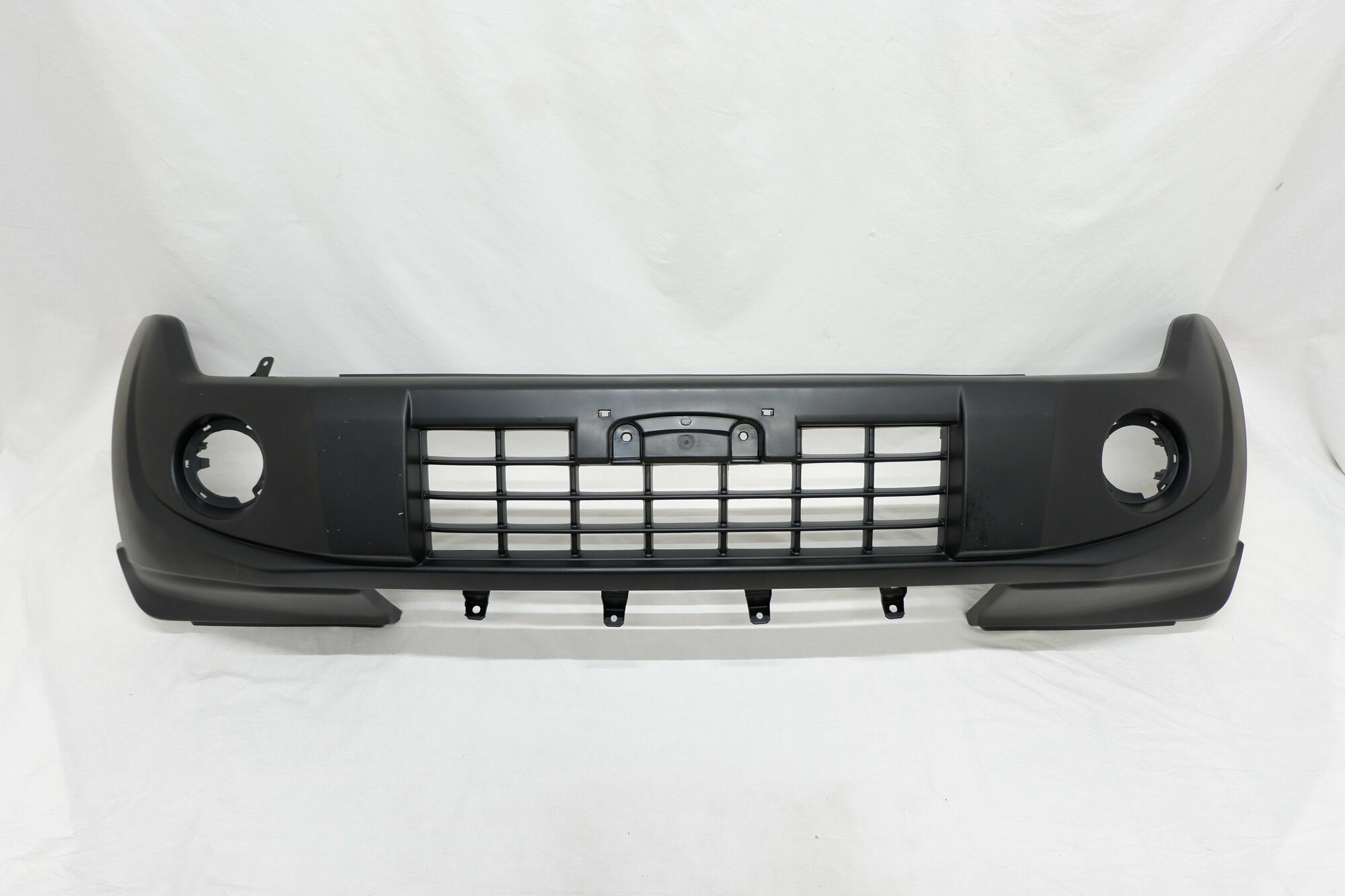 Бампер передний для автомобиля Mitsubishi Pajero 4 2011-2014 6400f214
