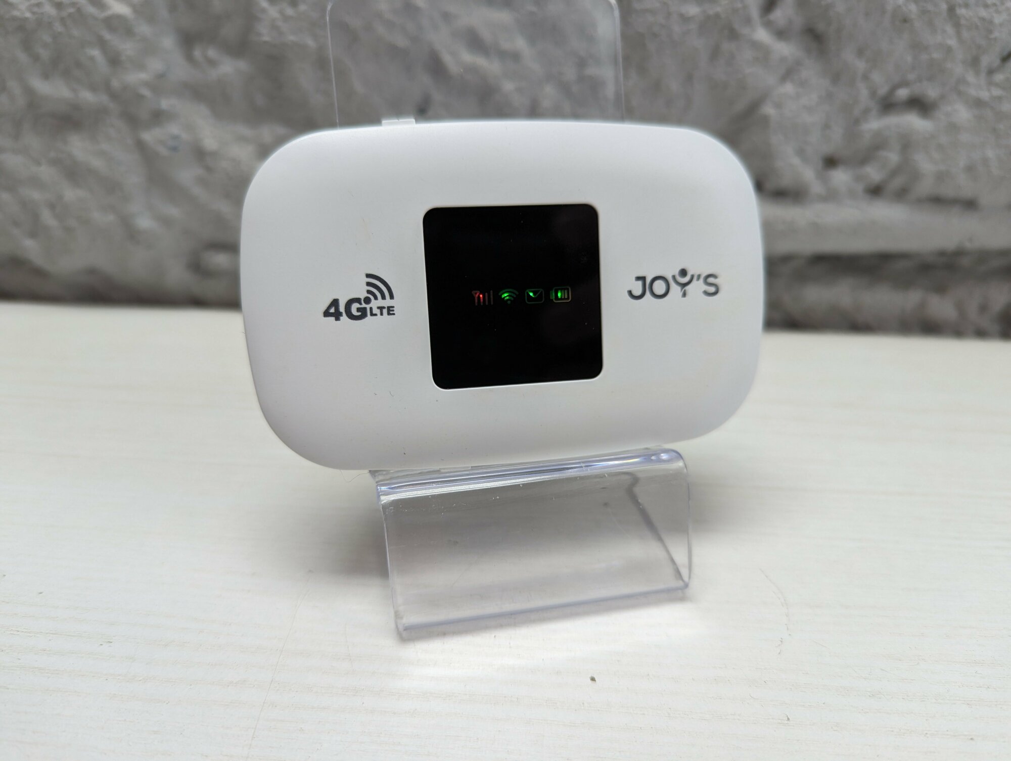 Joy's 4G/Wi-Fi-роутер M8 White