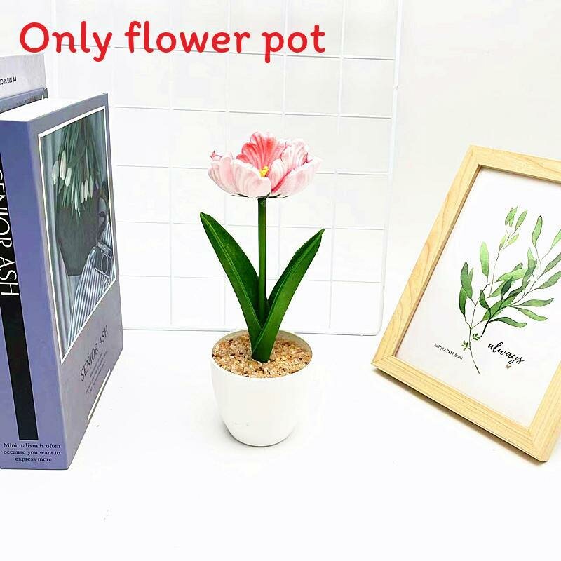 Искусственный цветок мак василек разноцветный в горшке для домашнего декора и фотосессий светлый