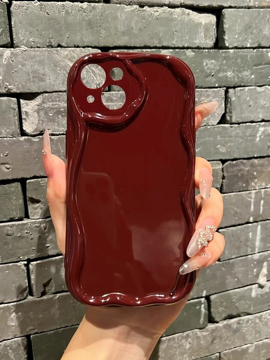 Чехол на iPhone 13 с защитой камеры
