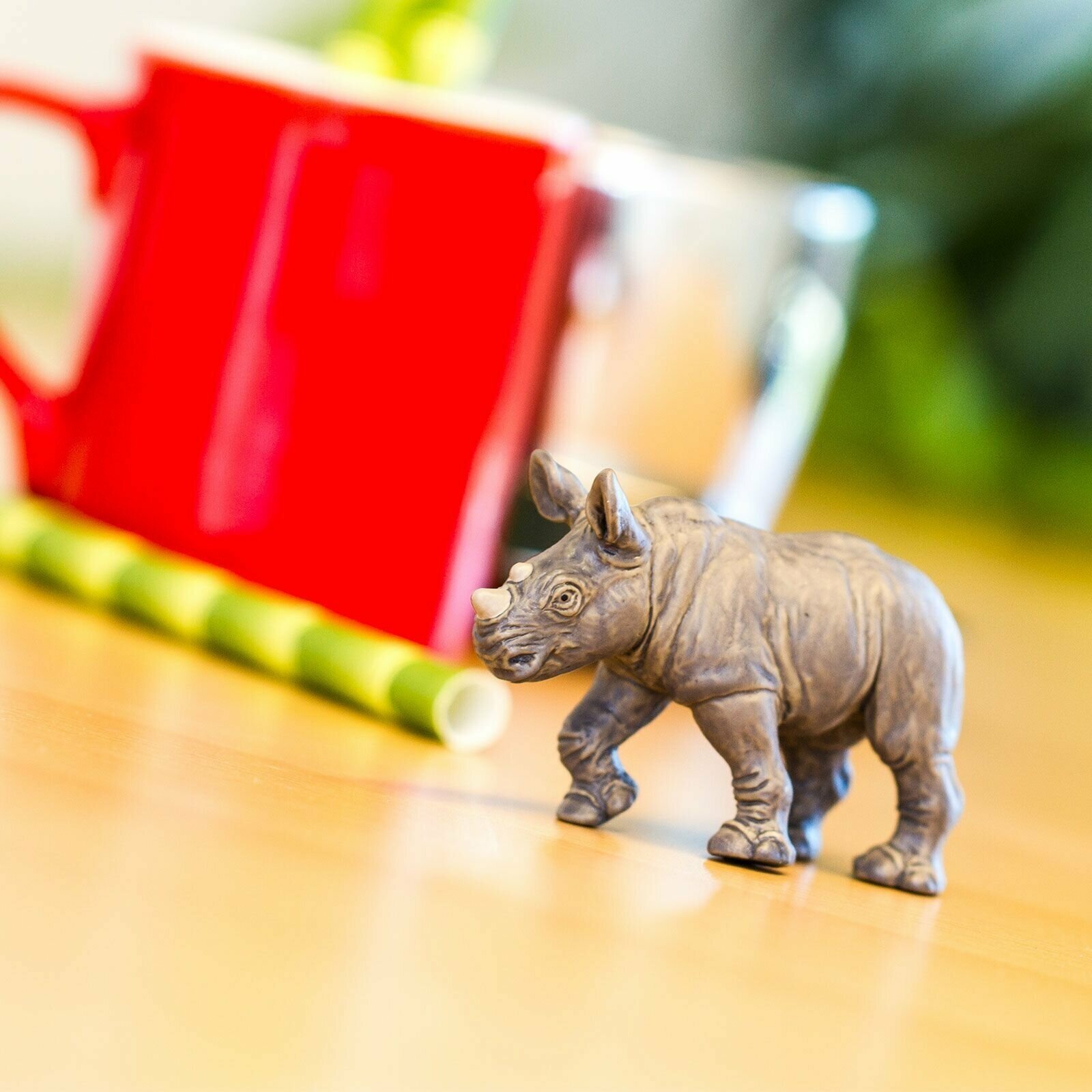 Фигурка животного Safari Ltd Белый носорог (детеныш), для детей, игрушка коллекционная, 270329