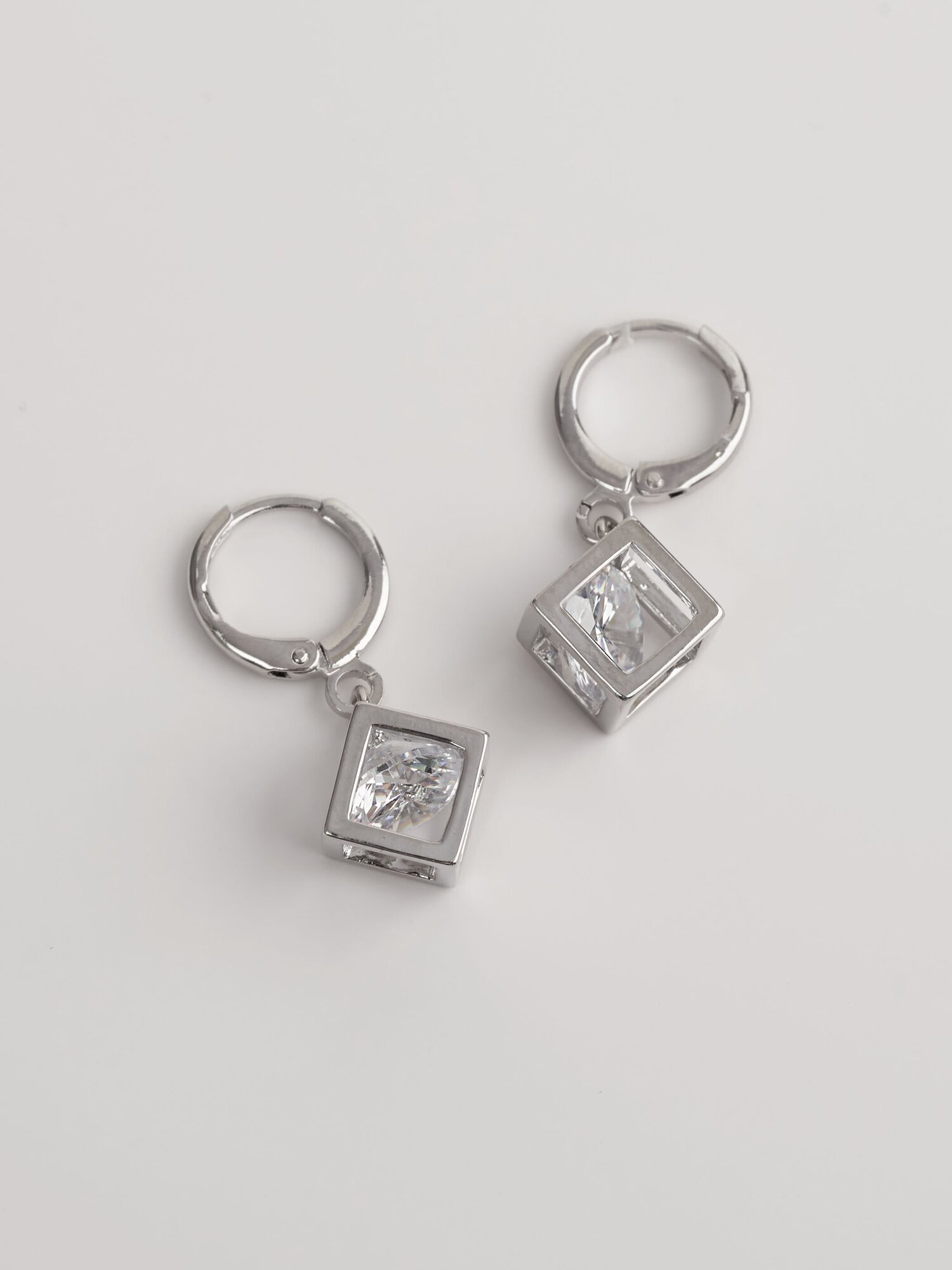 Ювелирная бижутерия серьги покрытые серебром с кристаллами Swarovski