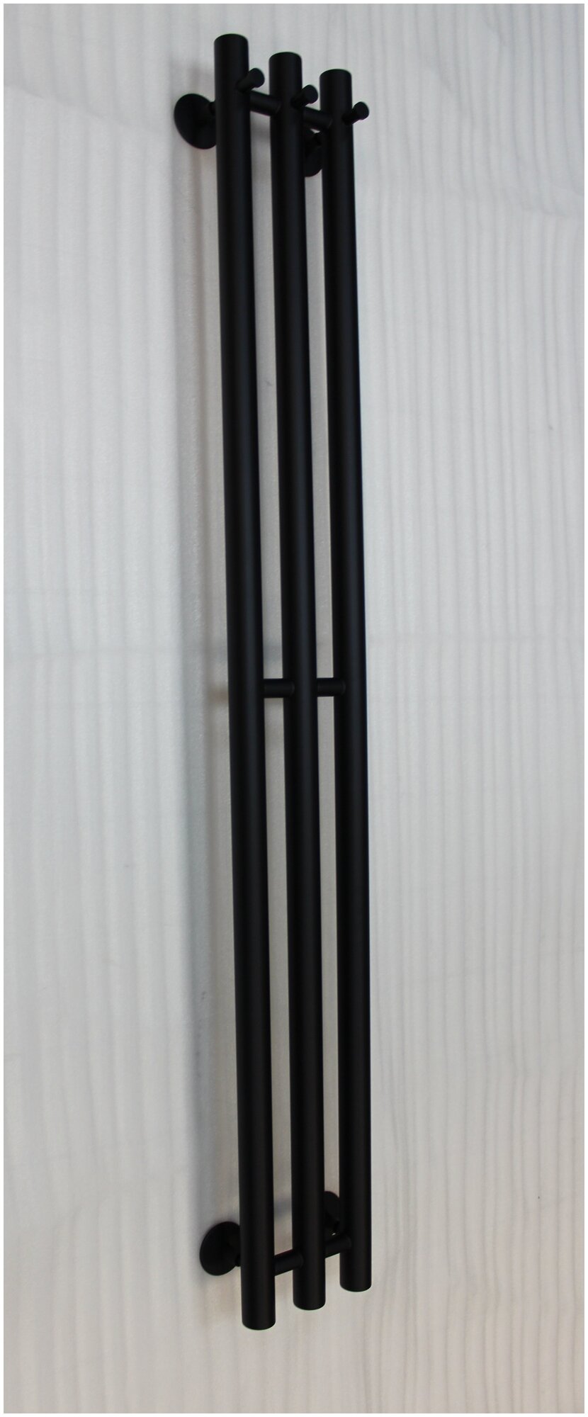 Полотенцесушитель электрический матовый Маргроид Inaro Р1200х120х60 черный, скрытый монтаж, с таймером, правое подключение, 3 крючка 120 см - фотография № 6