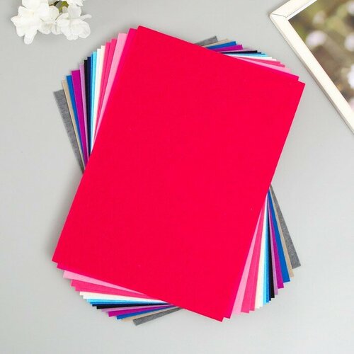 Набор жесткого фетра Астра 16 шт ассорти 1 мм 180 гр 20х30 см 601₽