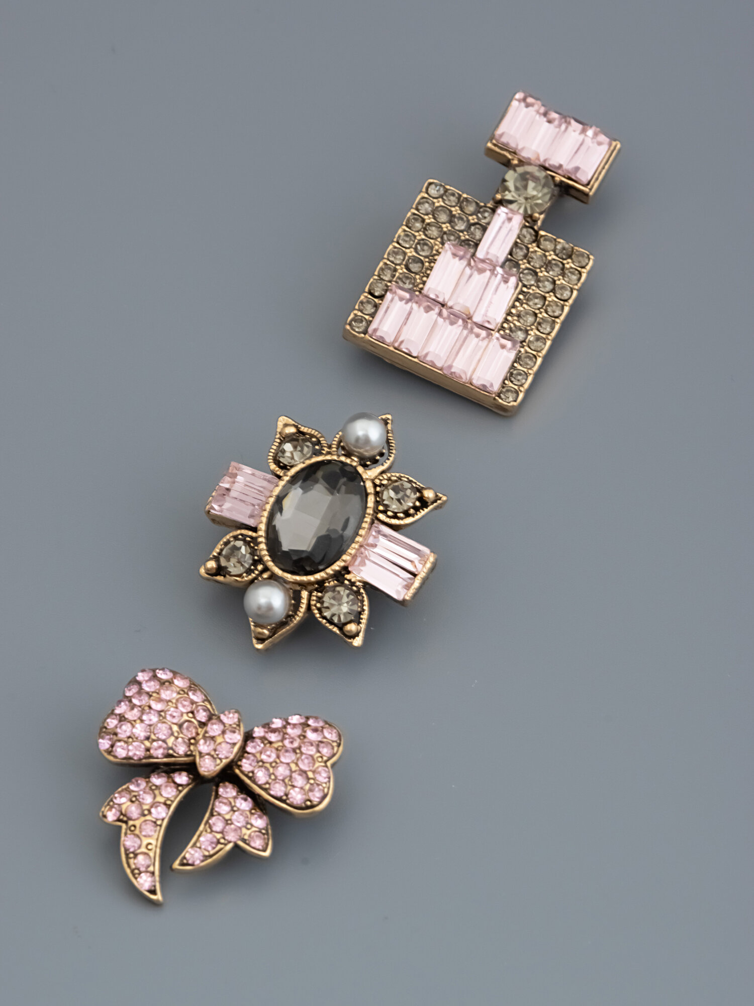 Брошь ЖемАрт, жемчуг имитация, кристалл, бронза — фото 1