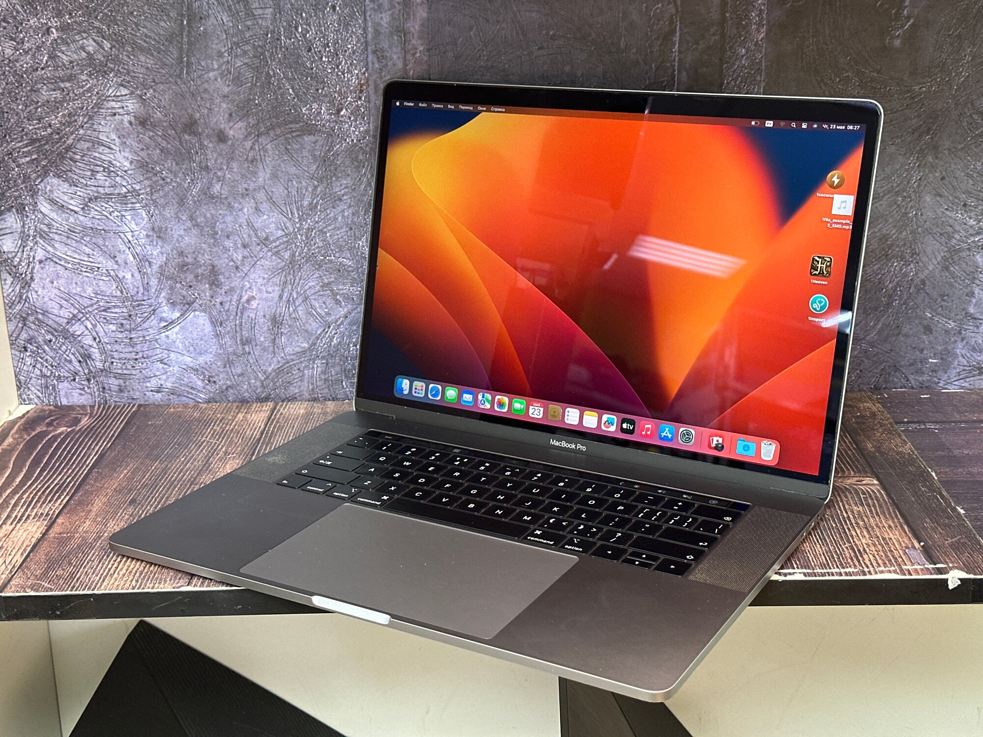 Ноутбук MacBook Pro 15 2018 Intel Core i7 2.2, 16gb DDR4, 256SSD, MacOs, Gray