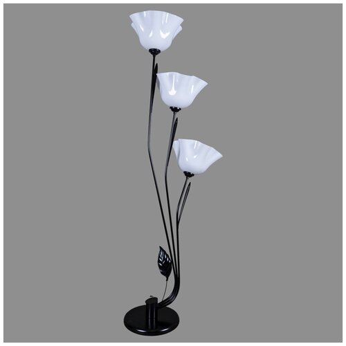 Светильник напольный,торшер дизайнерский с тремя плафонами