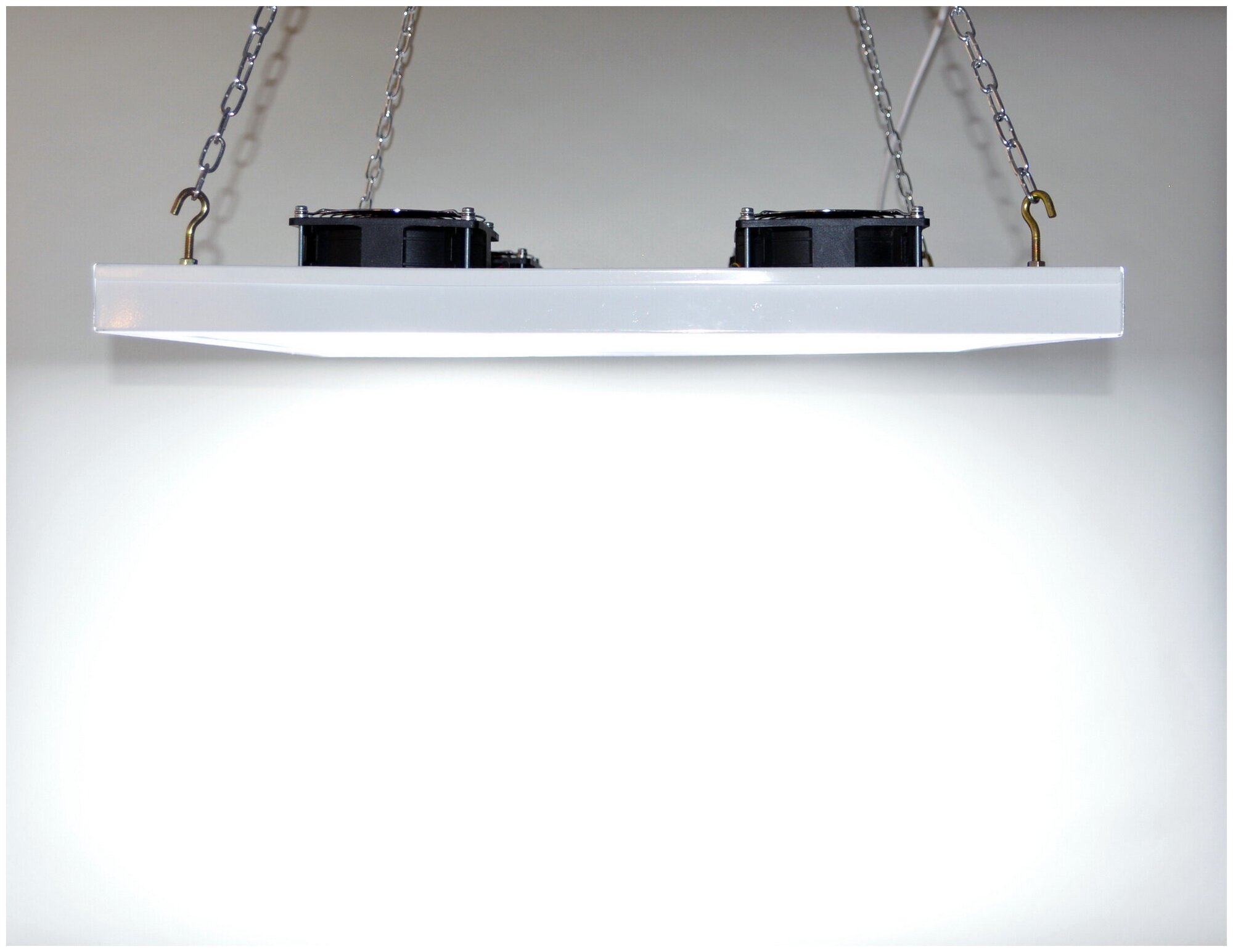 Светильник для промышленных теплиц и производительных гроубоксов "Альдибах" 600Вт / 56.000 люкс - фотография № 4