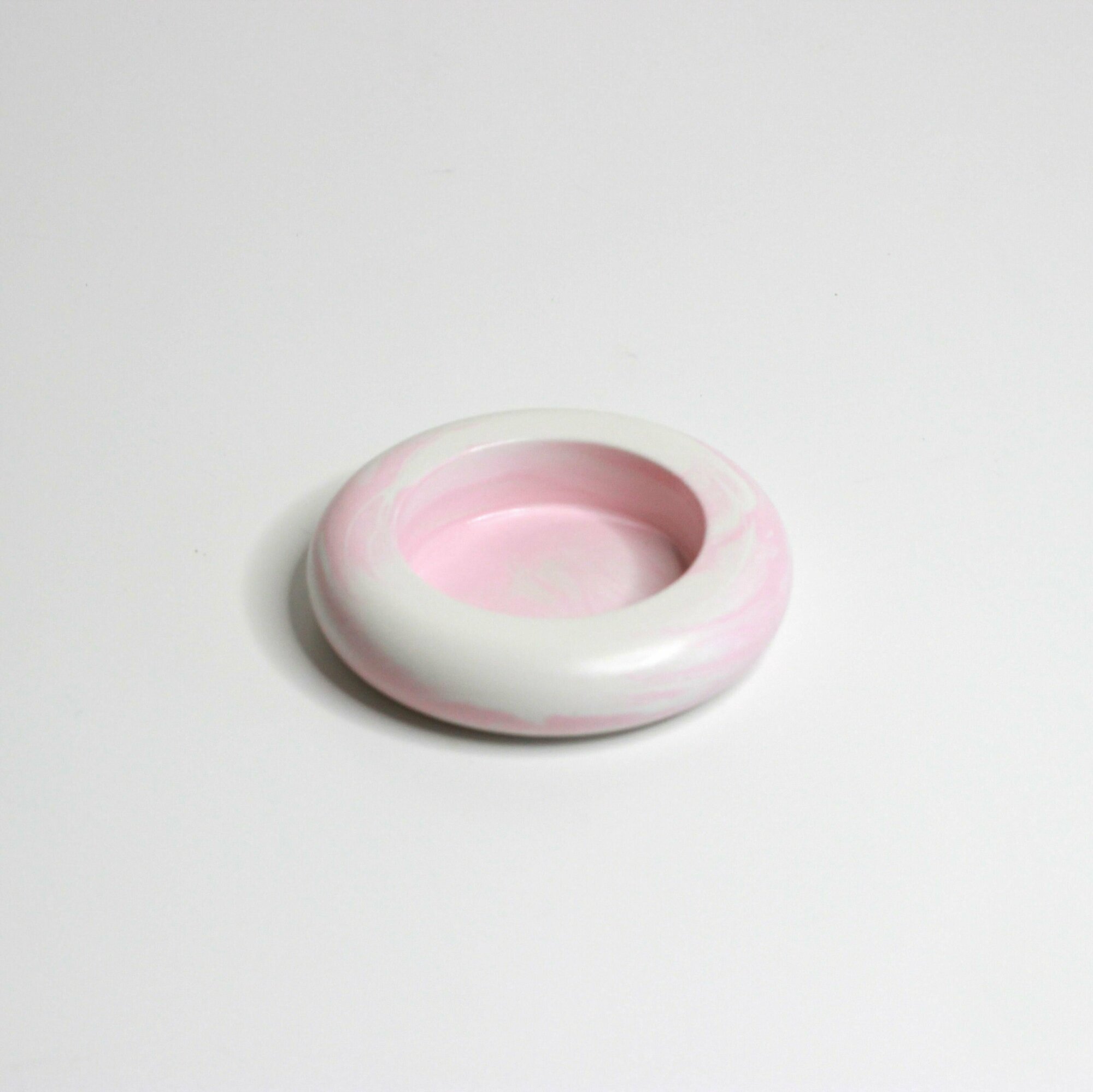 Подсвечник бело-розовый для чайной свечи - фотография № 3