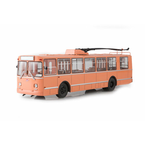 ЗИУ-9 розовый троллейбус 8700₽