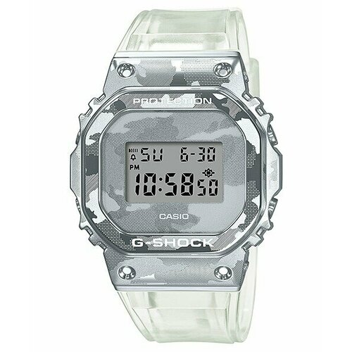 Наручные часы CASIO G-Shock GM-5600SCM-1, серый, белый