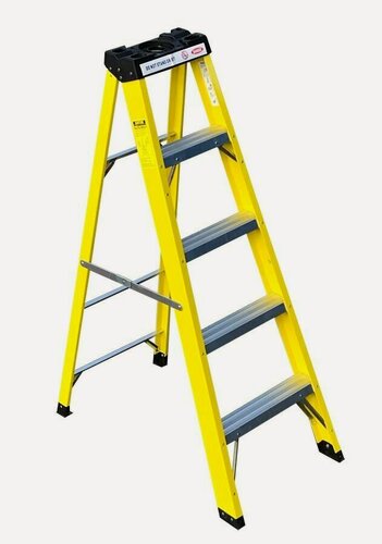 Изображение товара Фиберглассовая Стремянка Sevenberg 4 Ступени, Рабочая Высота 3.14 М, Нагрузка 150 Кг.