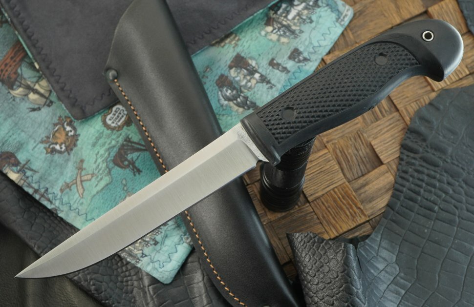 Закаленная сталь нож Пууко, сталь AUS-8, прорезиненная рукоять