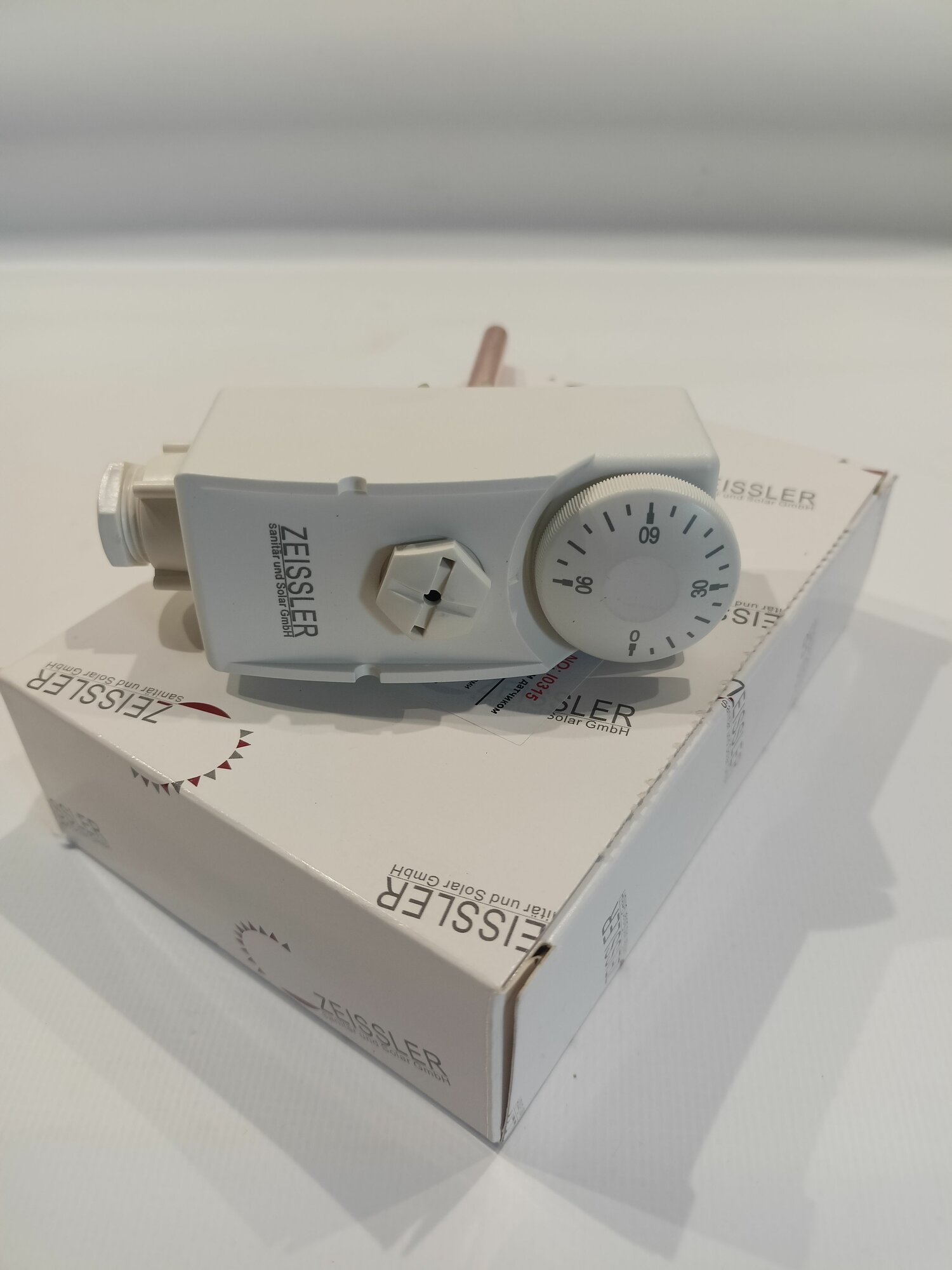 Термостат с погружным датчиком 0-90С ZEISSLER арт. TC-E-0090K