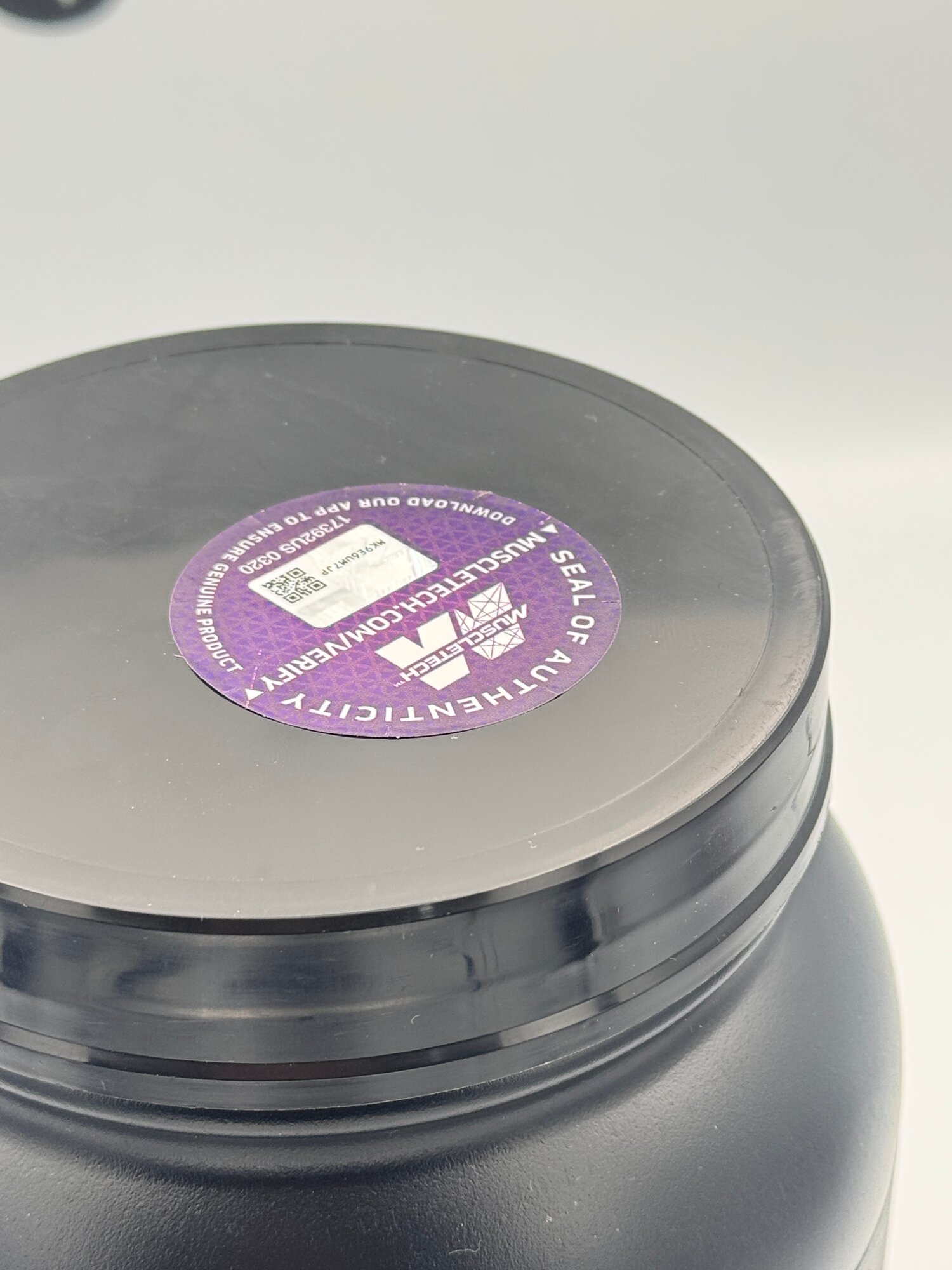 Muscletech 100% Whey gold 907g strawberry shortcake вкус клубника чизкейк — фото 1