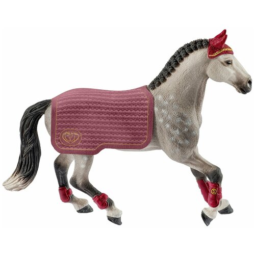 Фигурка Schleich Тракененская кобыла для соревнований 42456, 18 см, 2 дет. животное тракененская кобыла