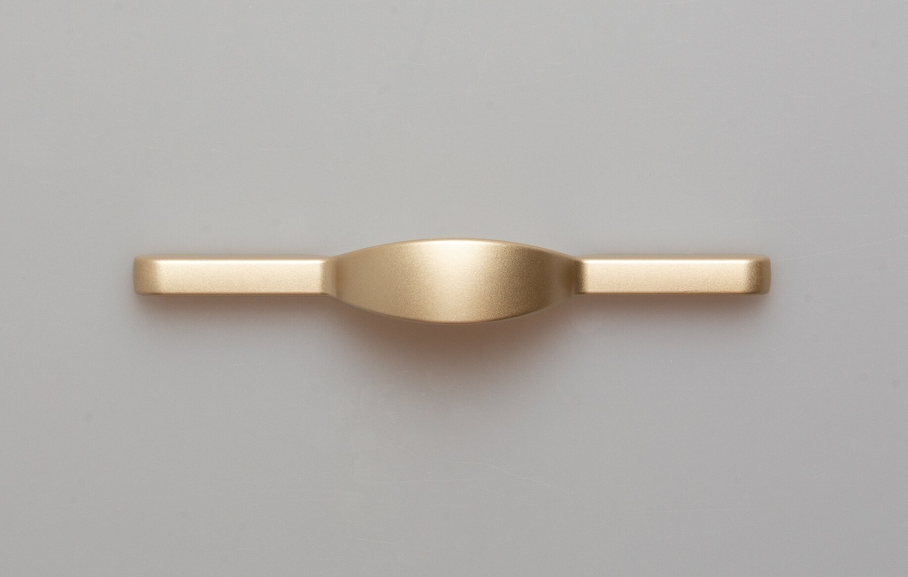 Prince мебельная ручка-скоба 96-128 мм затененное золото - фотография № 2