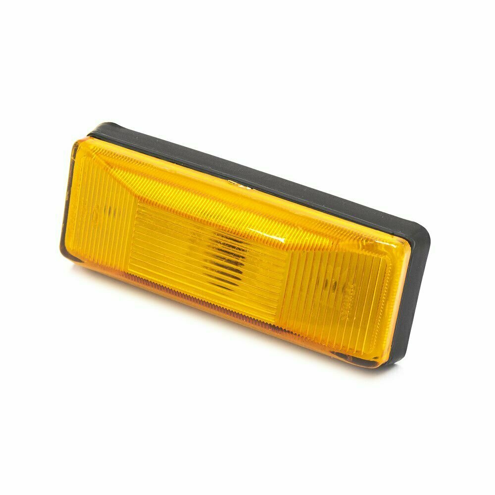 Повторитель поворота ВАЗ 2106 желтый с прокладкой