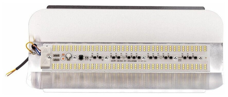 Прожектор светодиодный Glanzen FAD-0040-200, 200 Вт, свет: холодный белый - фотография № 2