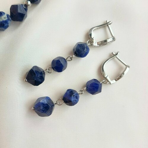 Серьги Камни Елены, содалит, размер 50 мм