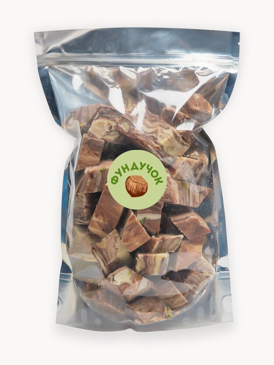 Халва узбекская шоколадно-молочная с фисташкой фундучок 1 кг.