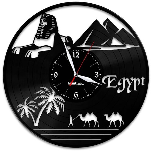 фото Часы из виниловой пластинки (c) vinyllab египет