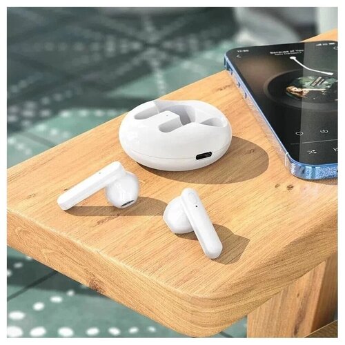 Беспроводные наушники TWS Borofone BW08 BT5125mAh 300mAh35ч белые 169900₽