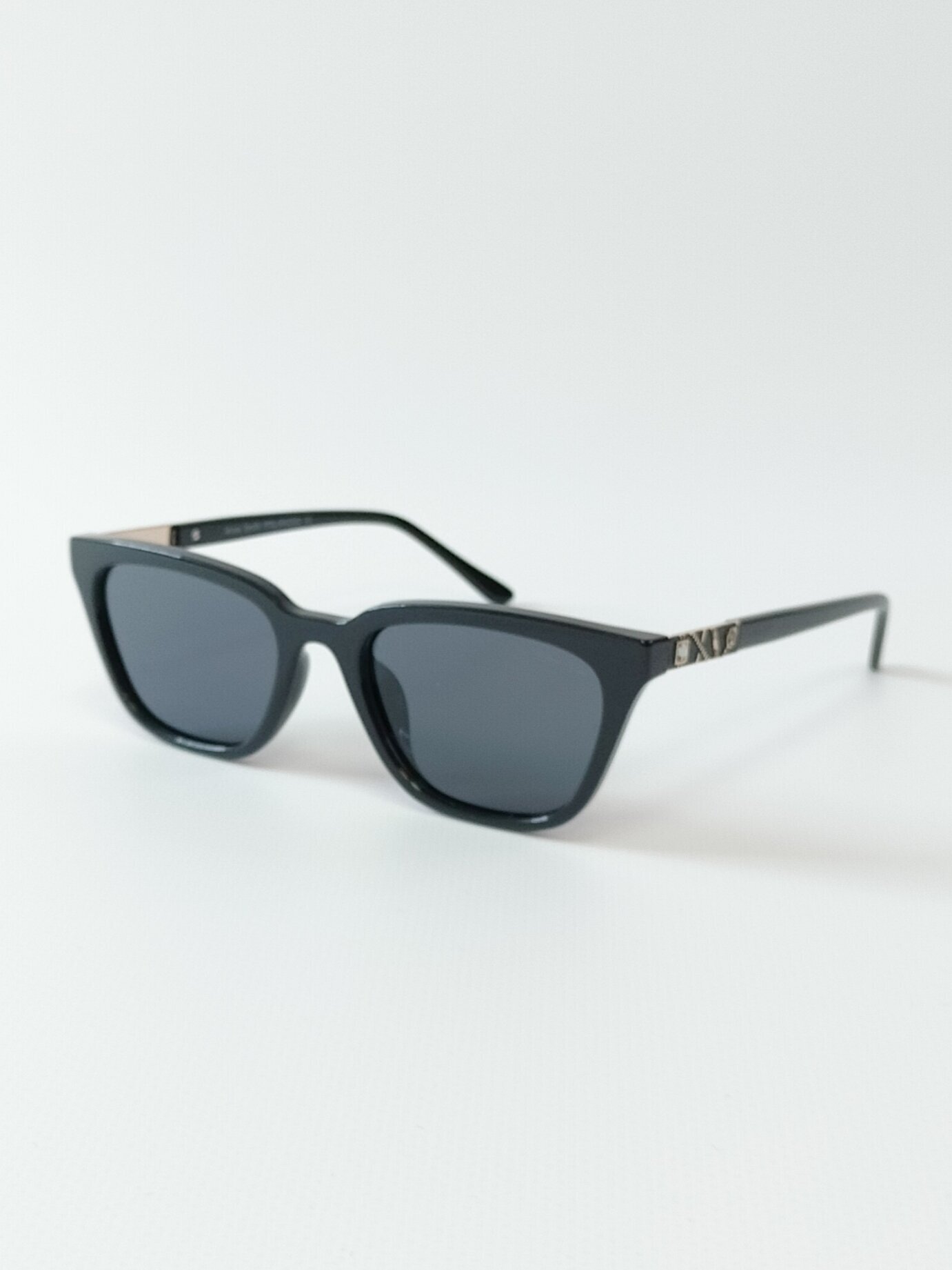 Солнцезащитные очки Polarized черные