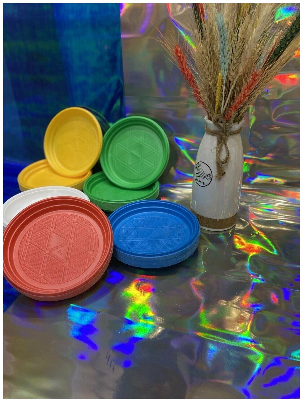 Набор одноразовых пластиковых тарелок 50 шт. для праздника нового года - фотография № 9