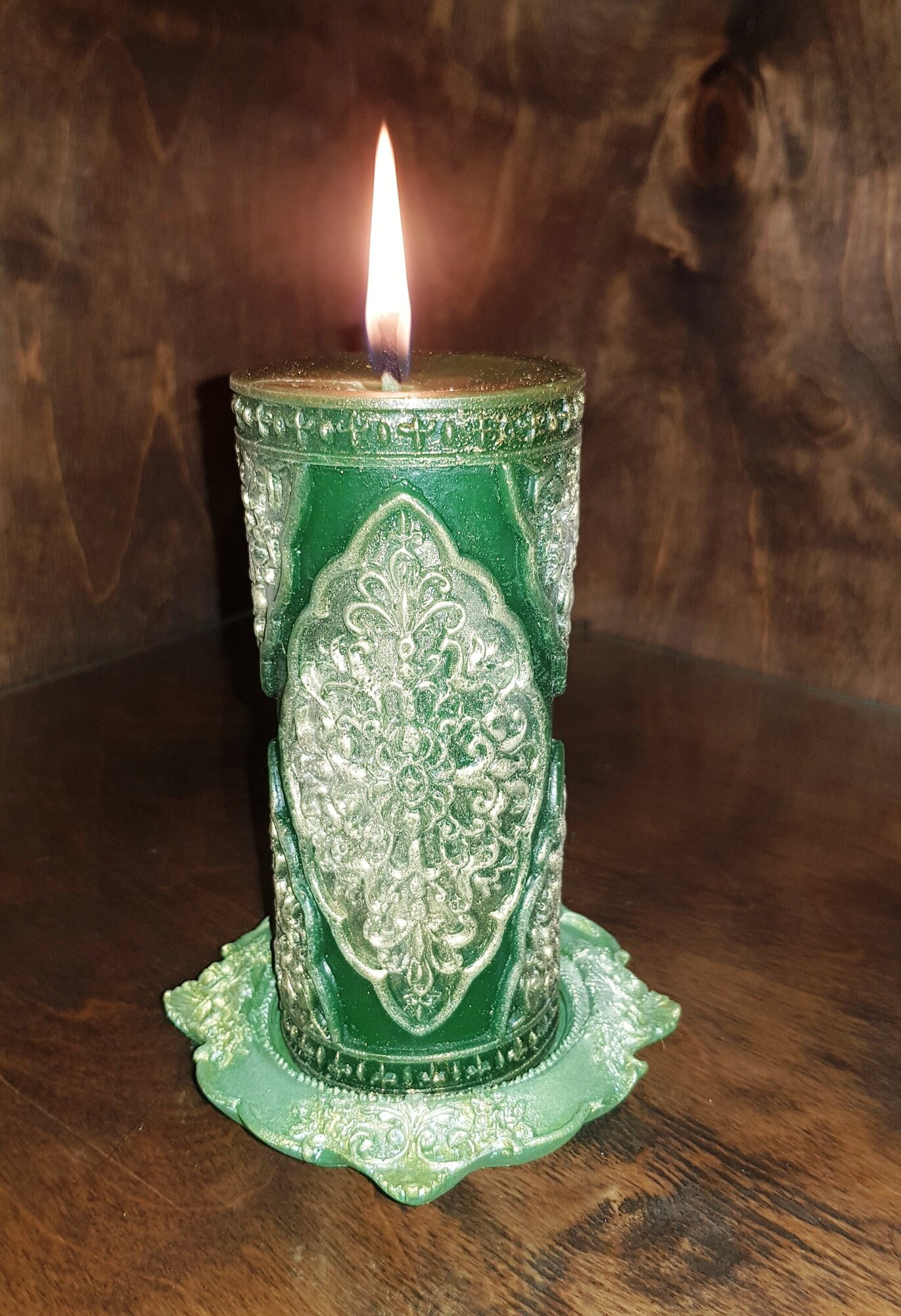Свеча "Барокко" с подсвечником, зеленая