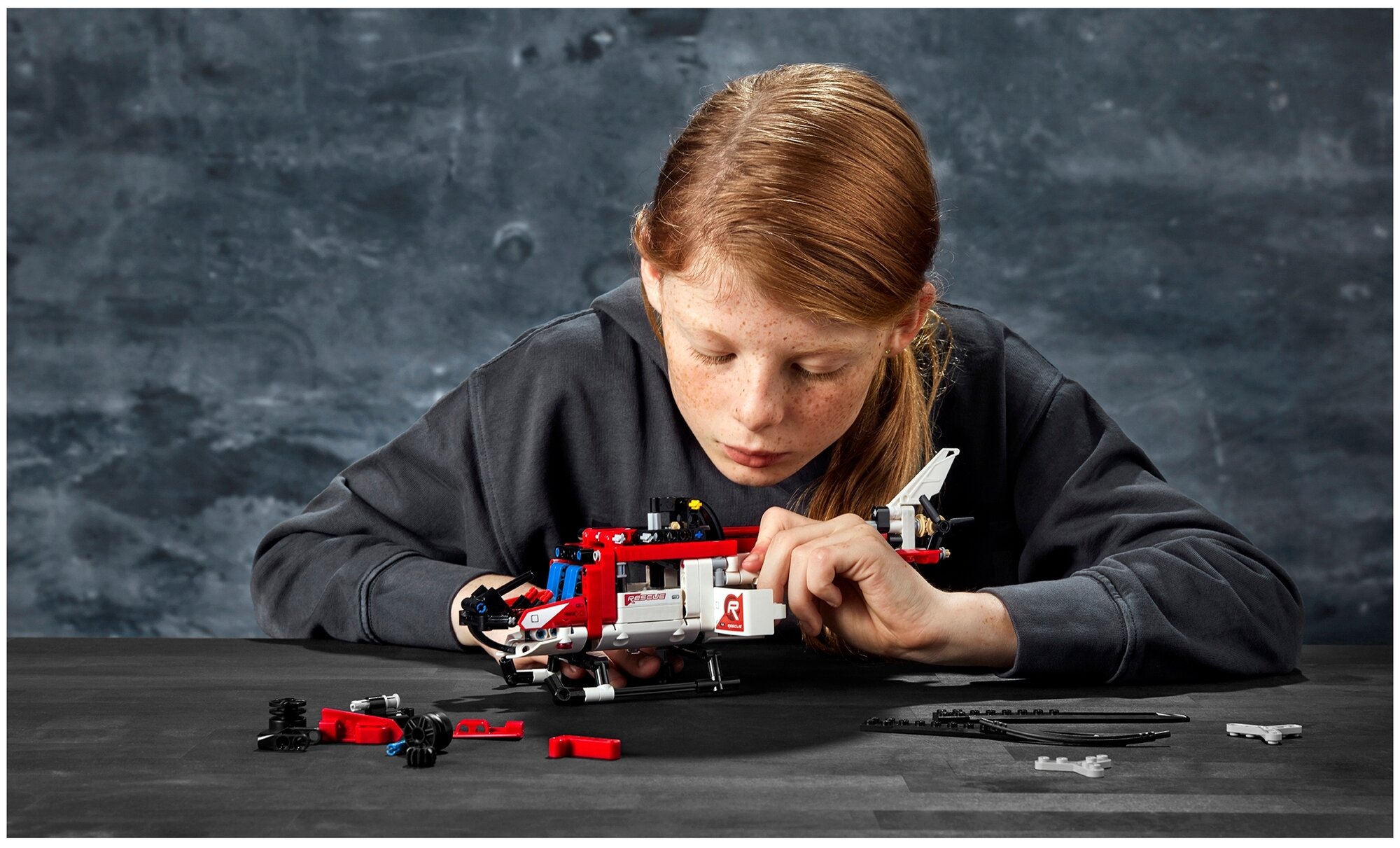 Lego Technic 42092 Спасательный вертолёт Конструктор - фото №11