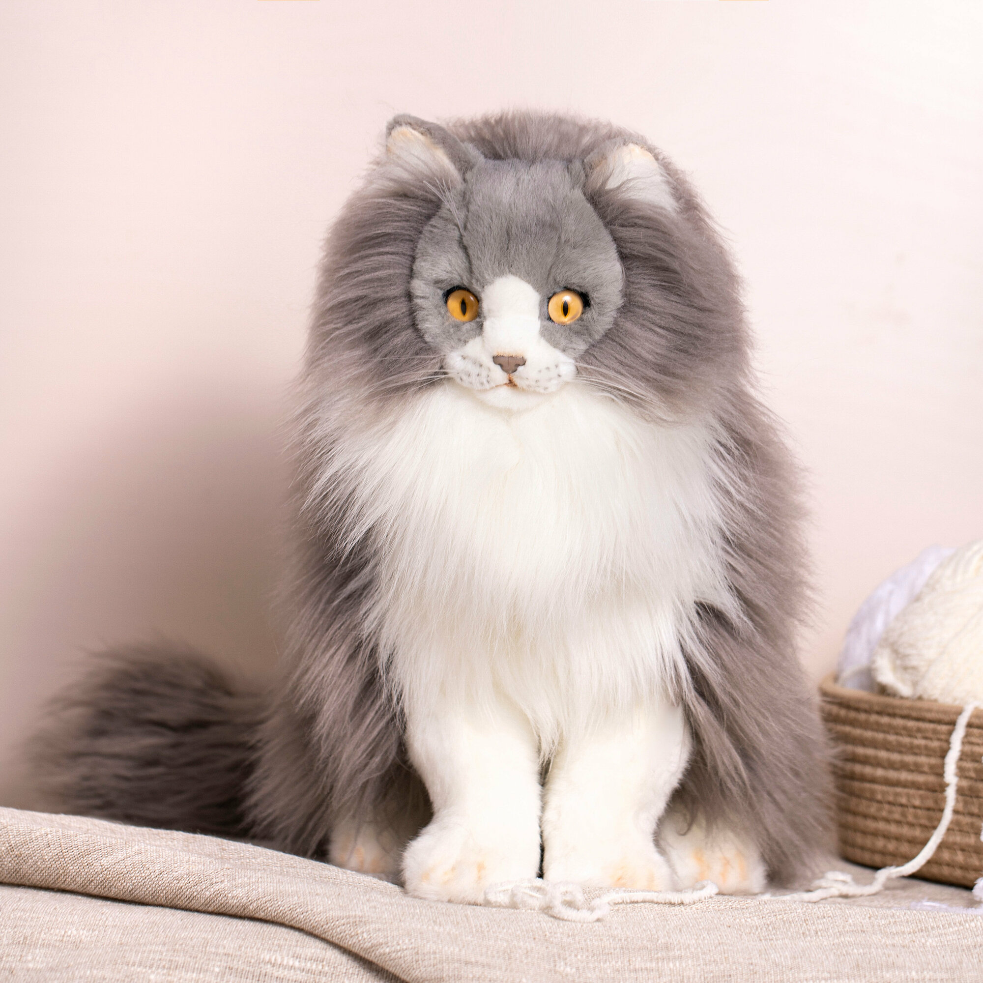 Hansa Персидский кот Табби серый с белым, 38см Hansa Creation - фото №8