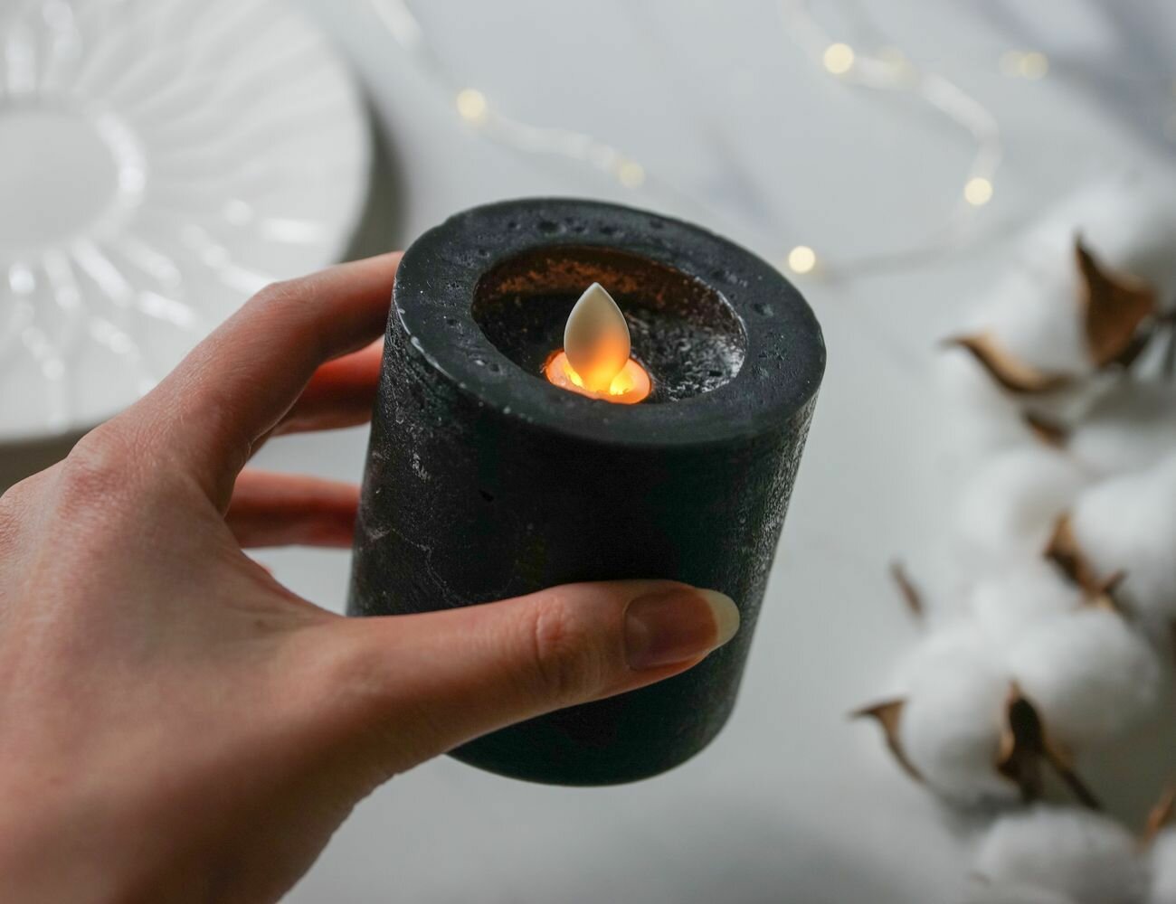 Свеча светодиодная парафиновая лиссэ антрацит, имитация живого пламени, колышущийся язычок, 7.5 см, батарейки, Peha Magic RC-21425