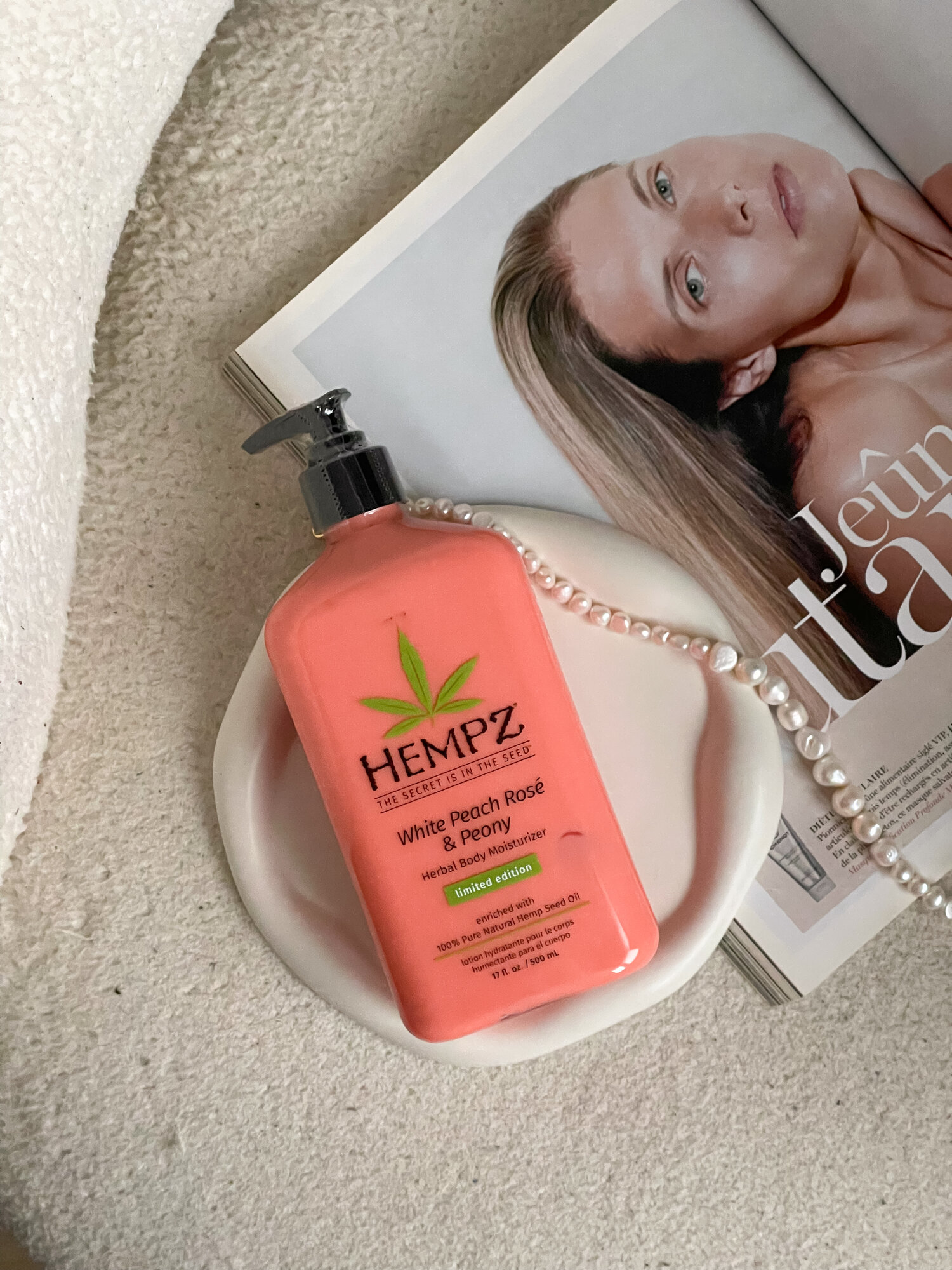 Картинки Hempz Молочко для тела Белый Персик, Роза и пион White Peach Rose & Peony 500 мл