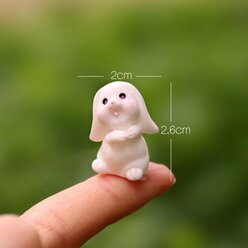 Миниатюрный кролик из смолы для декора