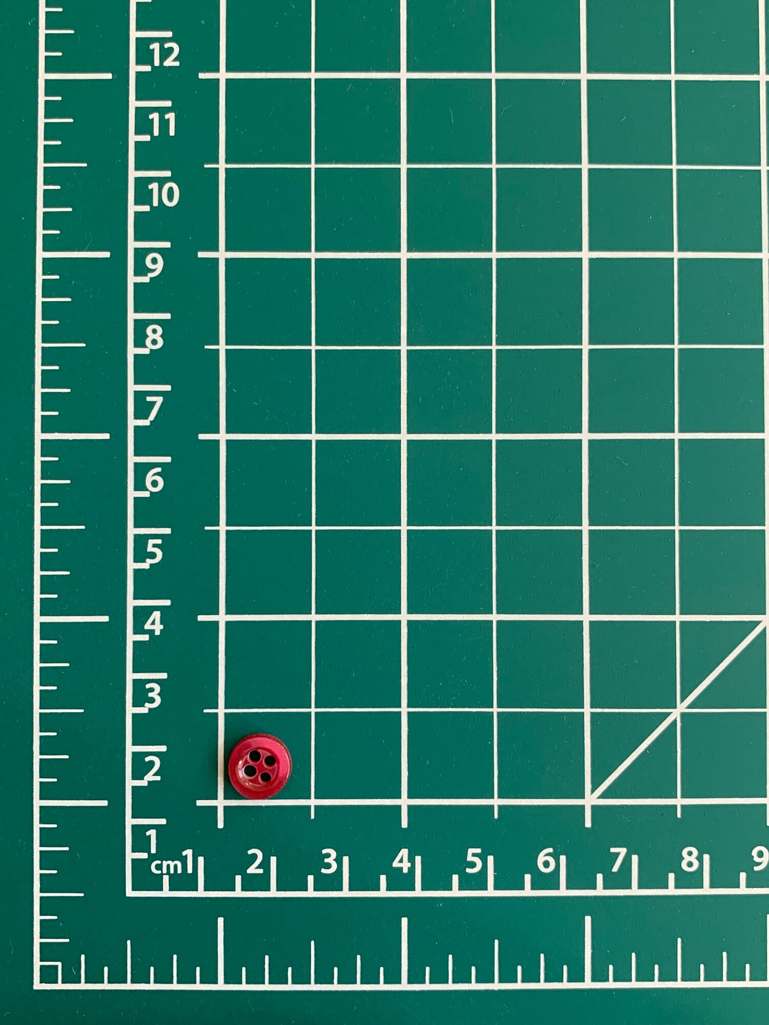 Пуговицы фуксия, 8 мм, 3 шт