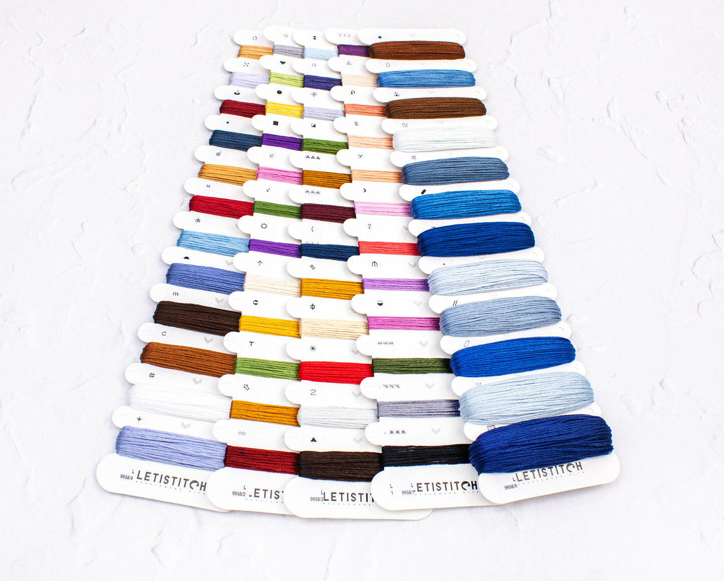 Набор для вышивания LetiStitch L9958 Silent Night Gift — фото 1