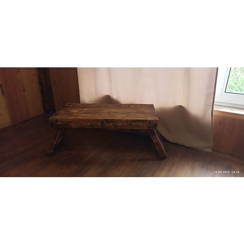 Столик - банкетка из сибирской лиственницы