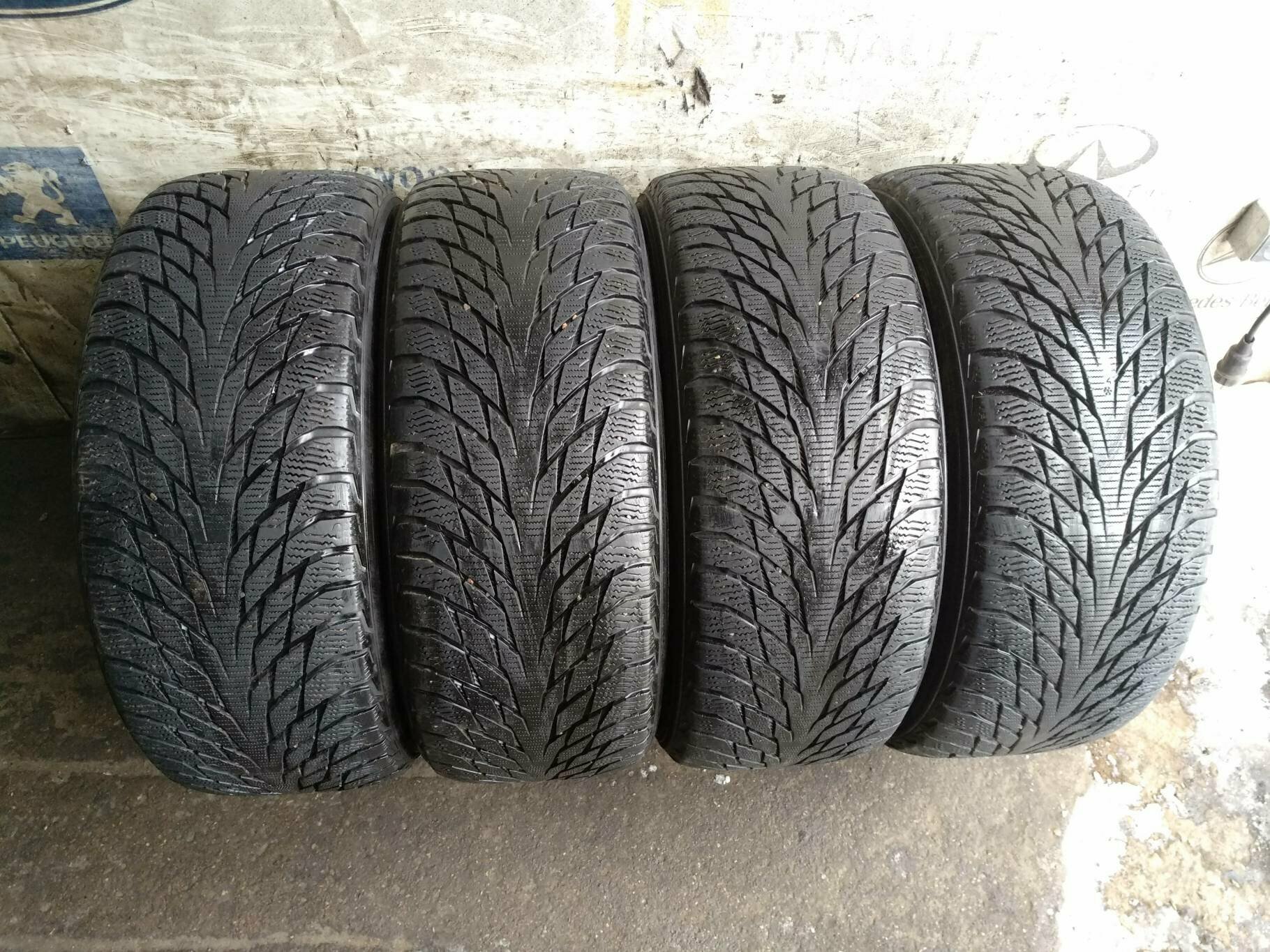 Шины Nokian Tyres Hakkapeliitta R2 225/50 R17 94R RunFlat БУ Зимние нешипованные