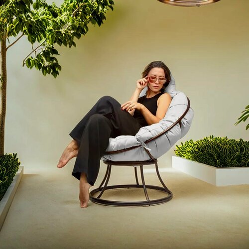 Изображение товара Кресло садовое Папасан без ротанга на балкон и для дачи / коричневый каркас серая подушка